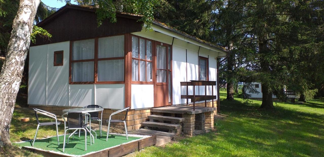 Retro Chatky Hurka Lipno Horní Planá Exterior foto